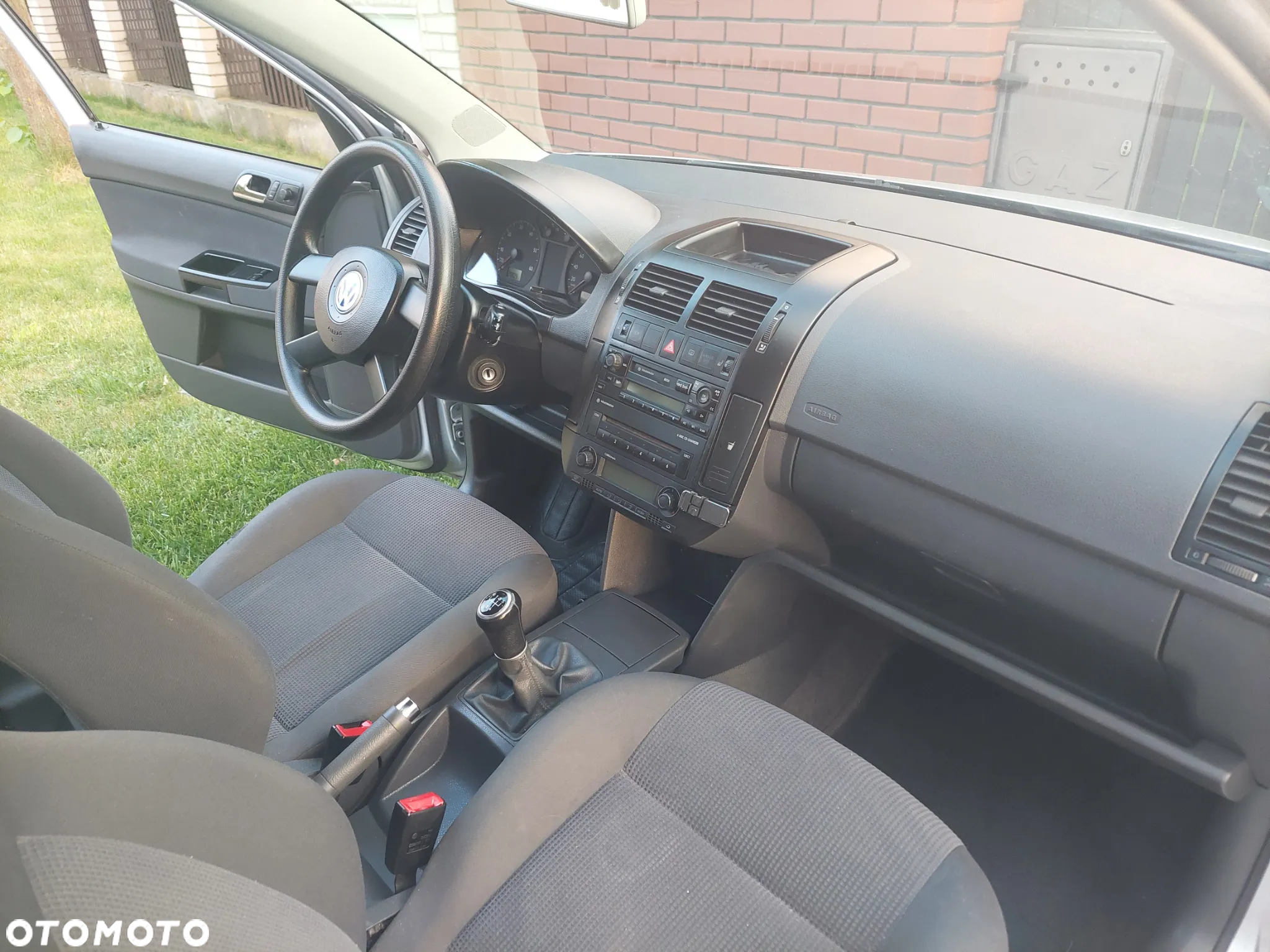 Volkswagen Polo 1.4 16V Comfortline - 12