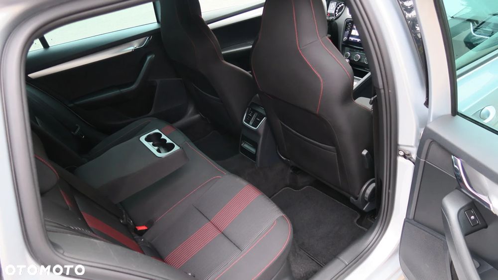 Skoda Octavia - 14