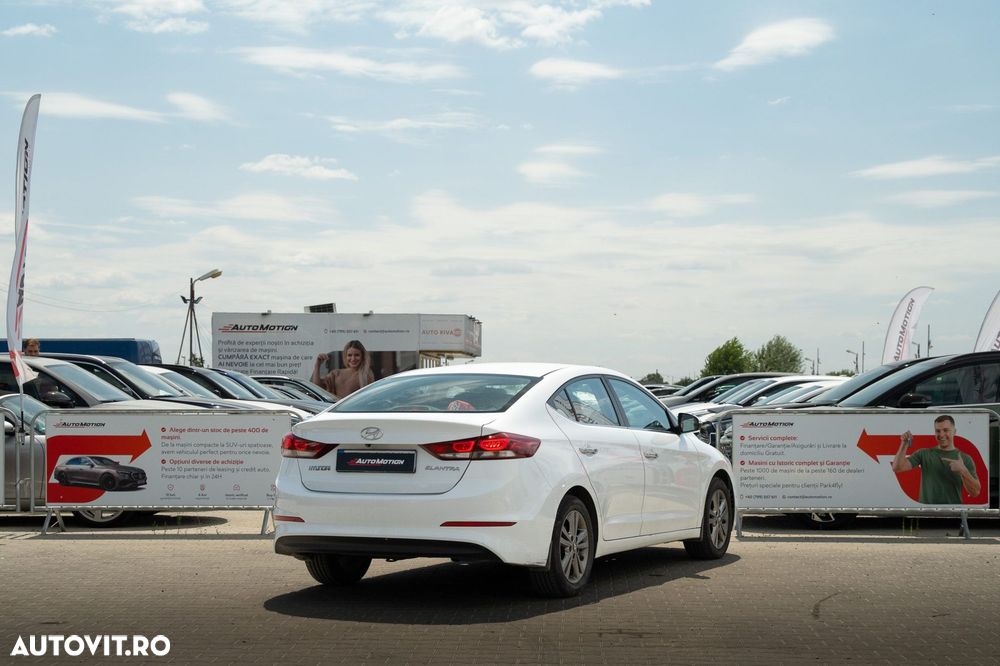 Hyundai Elantra 1.6 MPi Comfort - 4
