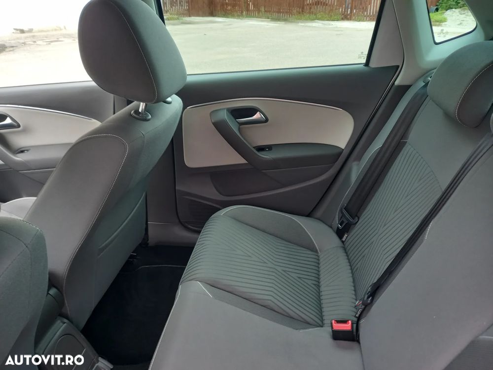 Volkswagen Polo 1.2 TSI Blue Motion Technology FRESH - 9
