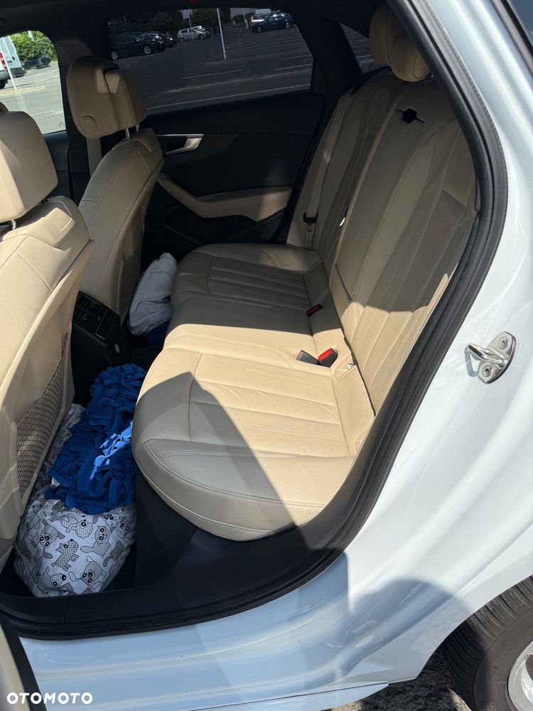 Audi A4 Limousine - 17