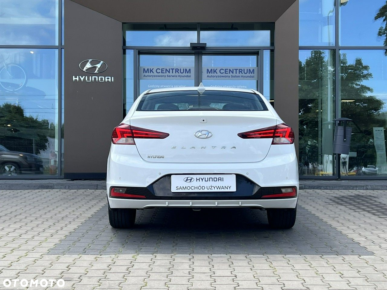 Hyundai Elantra - 6