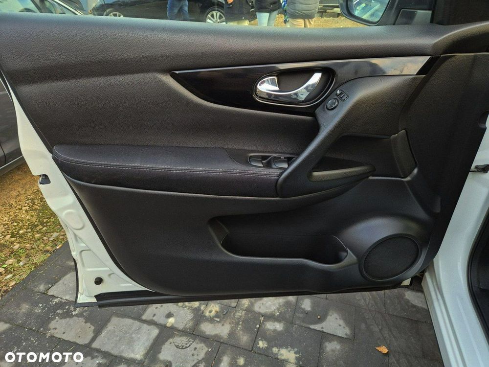 Nissan Qashqai - 11
