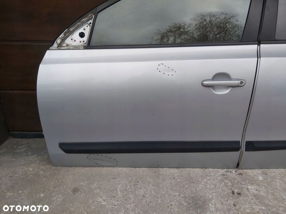 HYUNDAI i30 I Kombi drzwi lewy przód kompletne 2R - 2