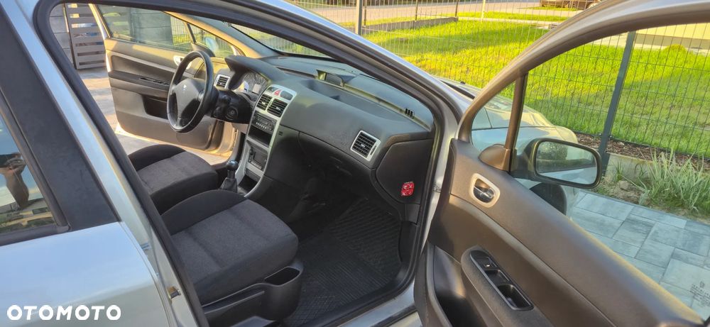 Peugeot 307 HDi SW 110 - 10
