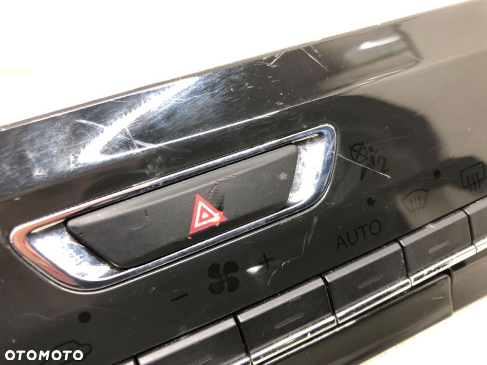 PANEL KLIMATYZACJI  MASERATI QUATTROPORTE VI 2012 - 2022 3.0 S Q4 302 kW [411 KM] benzyna 2013 - - 3