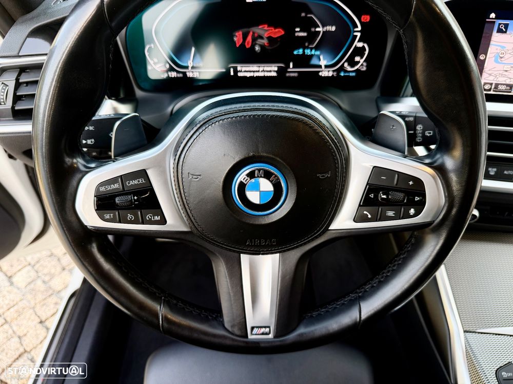 BMW 320 e Pack M Auto - 32