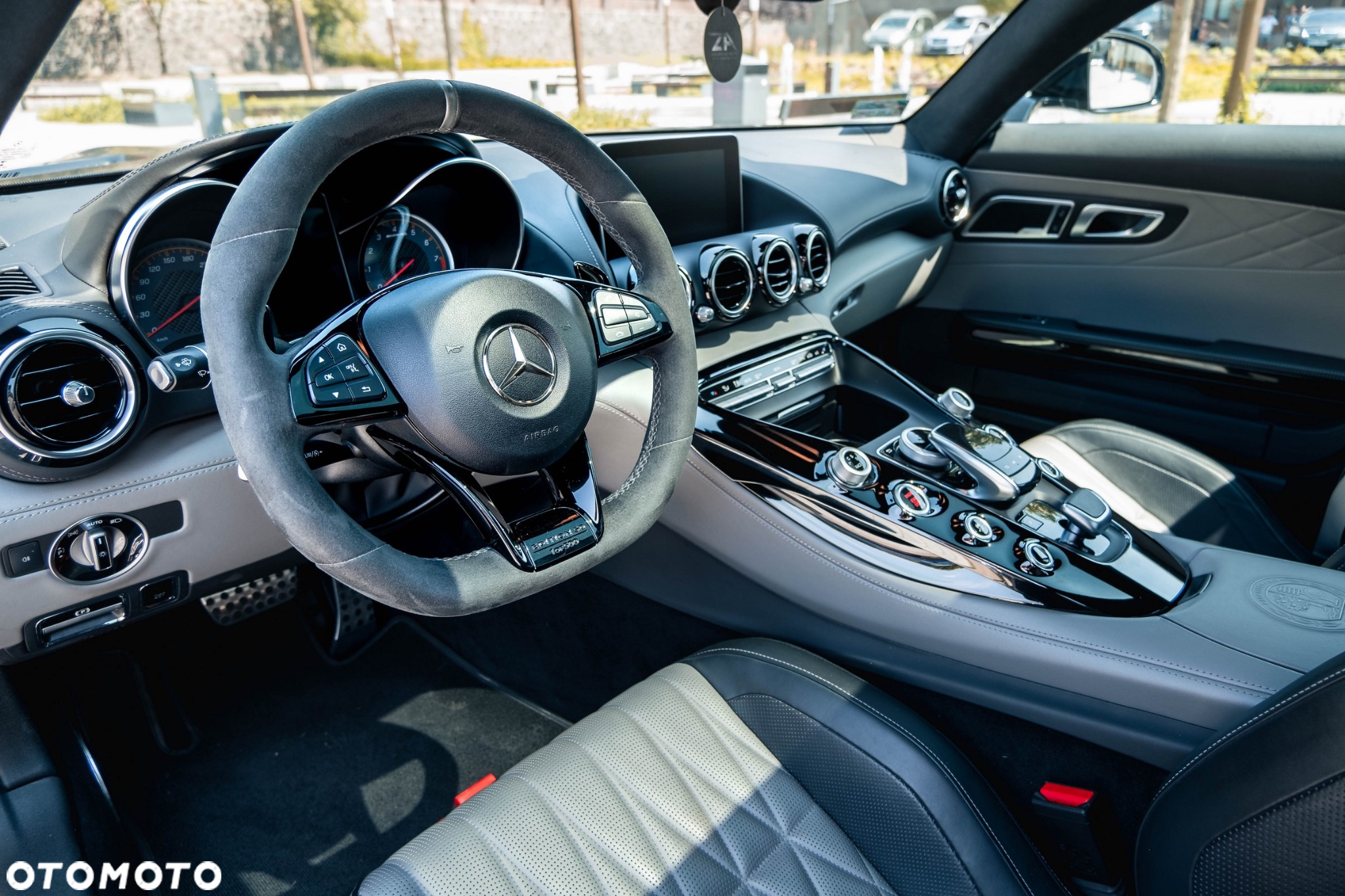Mercedes-Benz AMG GT C - 27