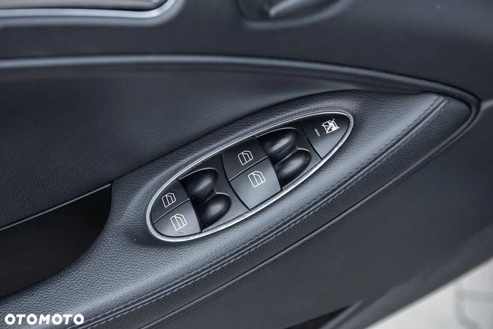 Mercedes-Benz CLS 350 7G-TRONIC - 11