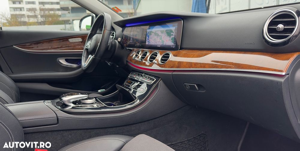 Mercedes-Benz E 220 d Aut. - 29