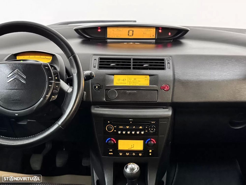 Citroën C4 1.6 HDi Exclusive - 22