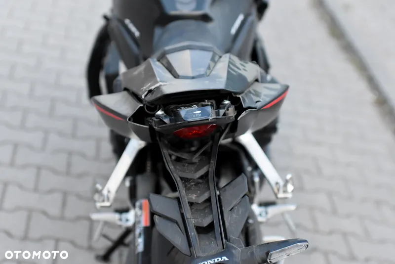 Honda CBR - 21