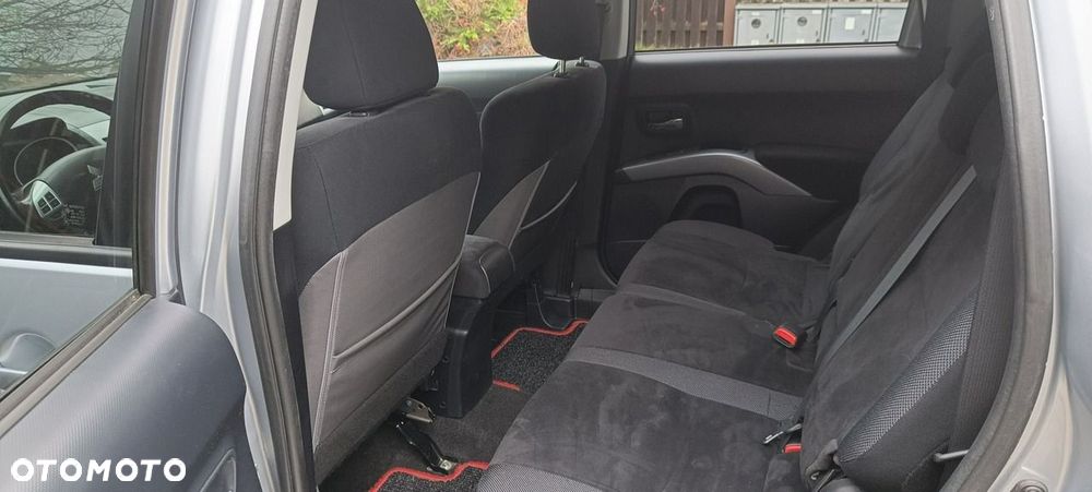 Mitsubishi Outlander 2.4 Instyle EU5 - 17