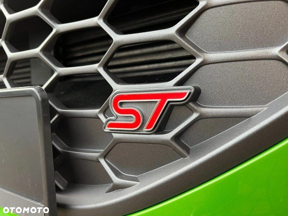 Ford Focus - 8