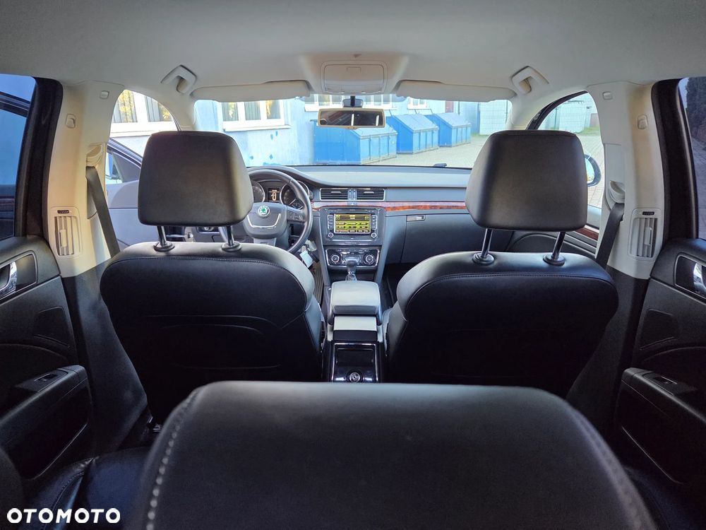 Skoda Superb Combi 2.0 TDI DSG Exclusive - 26