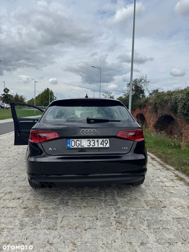 Audi A3 Sportback 2.0 TDI Ambition S tronic - 5
