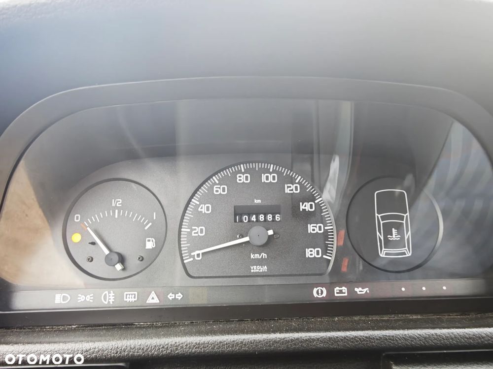 Fiat Uno 1.1 i.e - 9