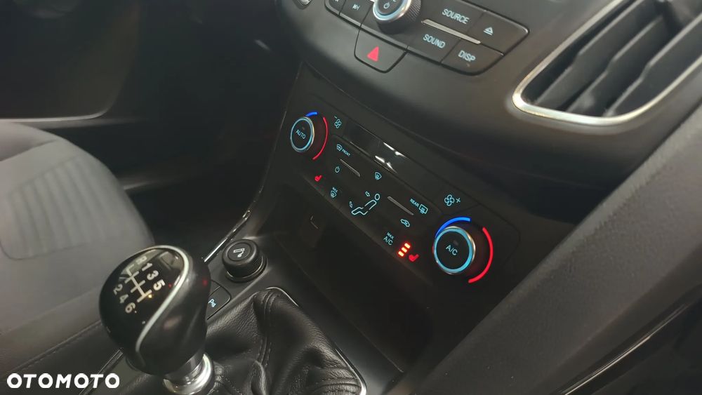 Ford Focus 1.5 EcoBoost Titanium ASS - 7