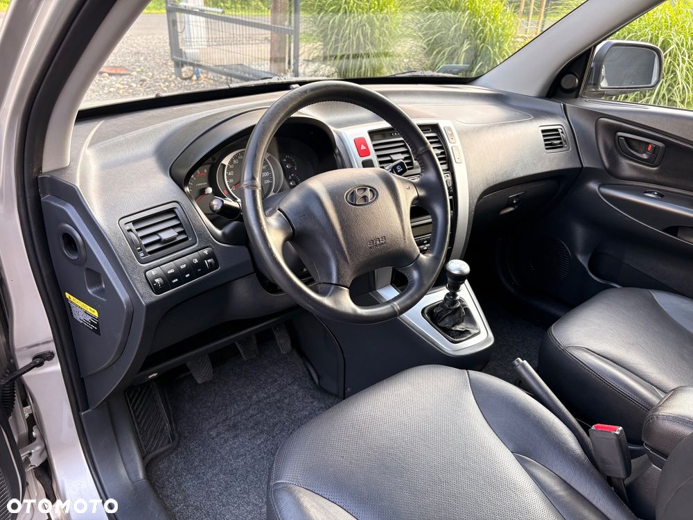 Hyundai Tucson 2.0 CRDi VGT 4WD GLS - 25