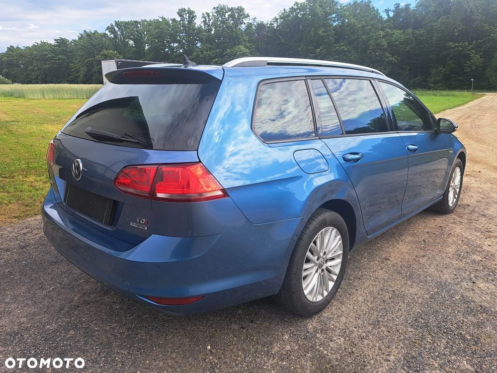 Volkswagen Golf - 10