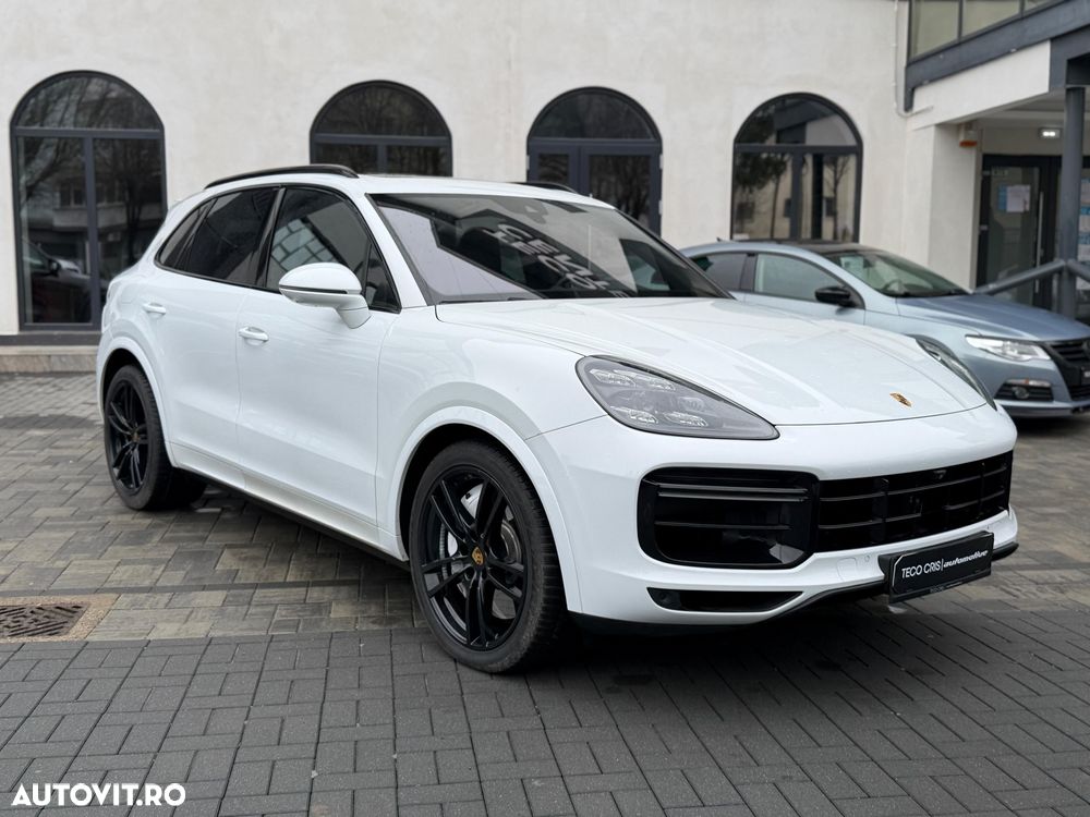 Porsche Cayenne Turbo - 13