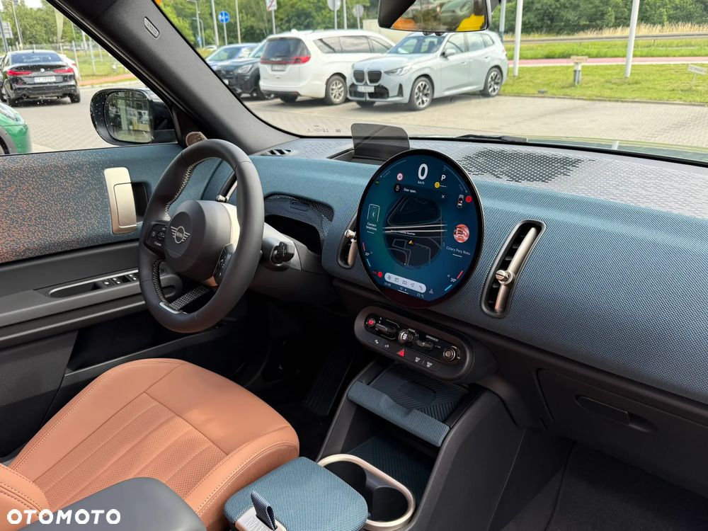 MINI Countryman C mHEV Linia Favoured - 14