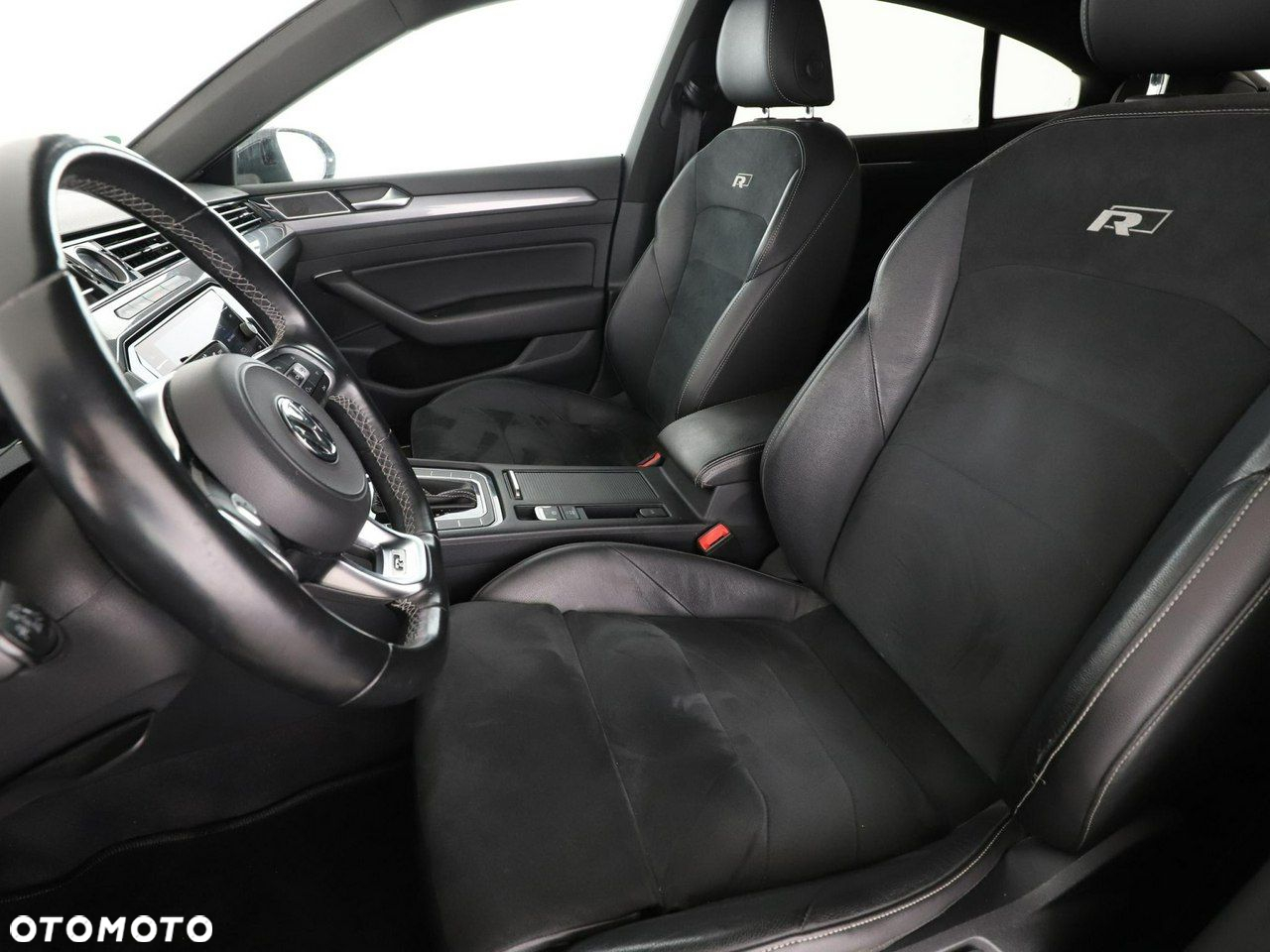 Volkswagen Arteon 2.0 TDI Bi-Turbo SCR 4Mot R-Line DSG - 13