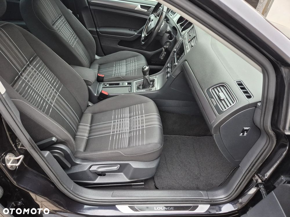 Volkswagen Golf 1.6 TDI BlueMotion Technology Lounge - 11