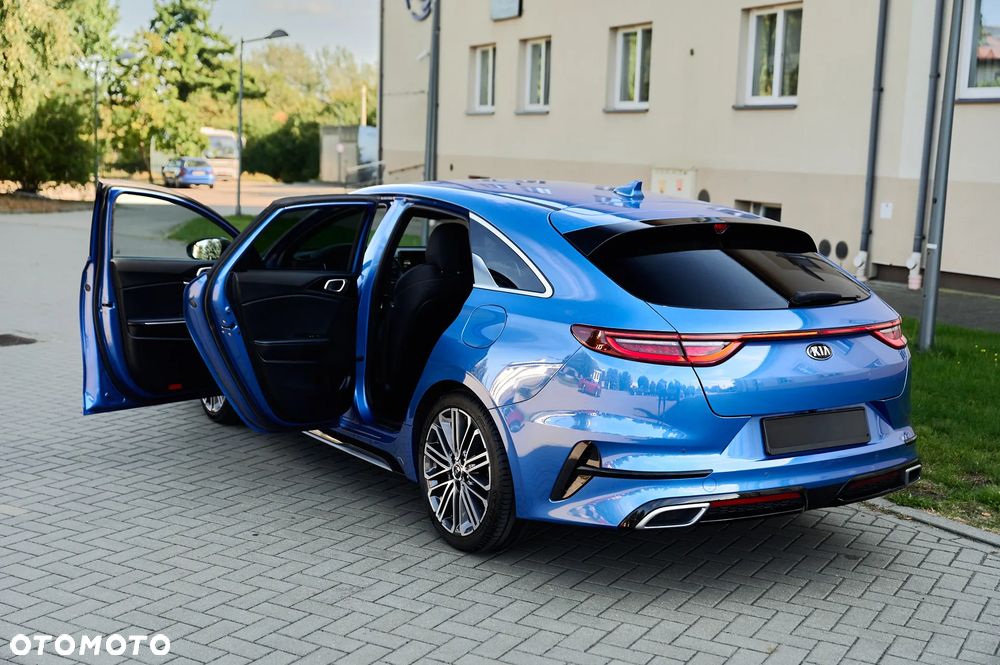 Kia ProCeed 1.4 T-GDI DCT7 OPF GT LINE - 26