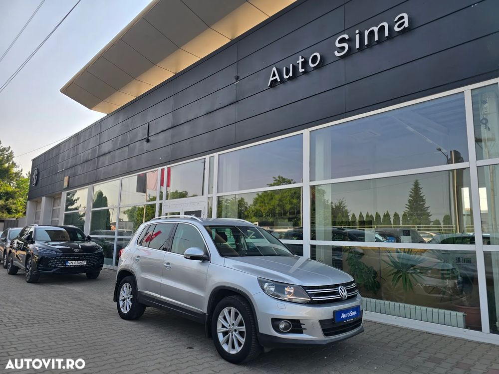 VOLKSWAGEN Tiguan