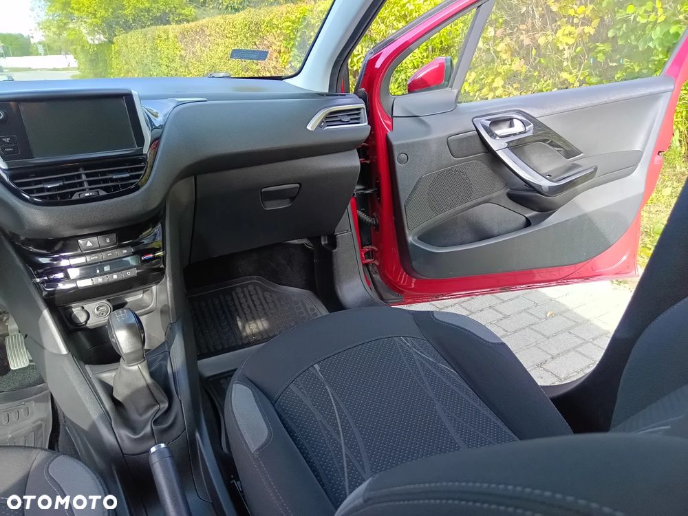 Peugeot 208 e-HDi FAP 92 Stop&Start Allure - 16