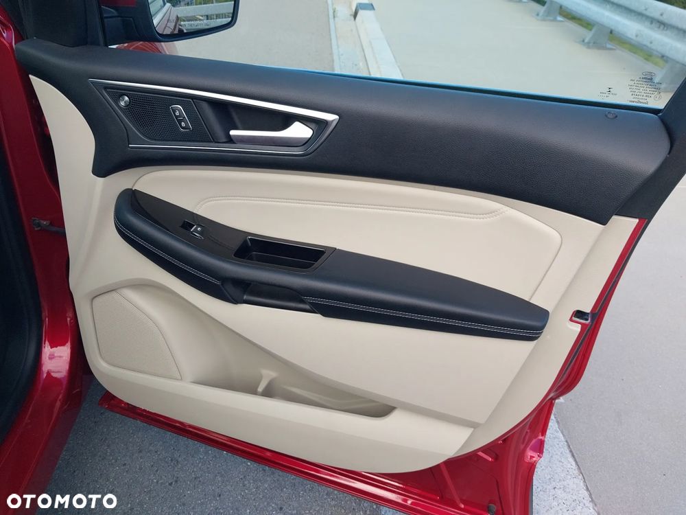 Ford Edge - 19