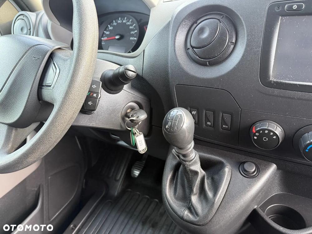 Renault Master Izoterma Winda - 32