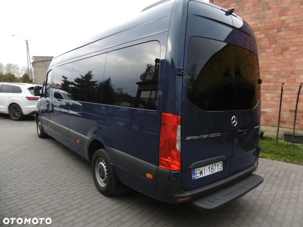 Mercedes-Benz Sprinter Long PRO 907.235 - 3