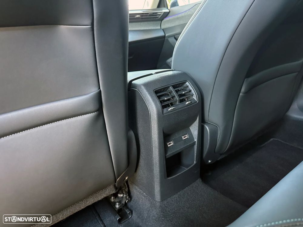 Peugeot 408 1.2 PureTech Allure Pack EAT8 - 37