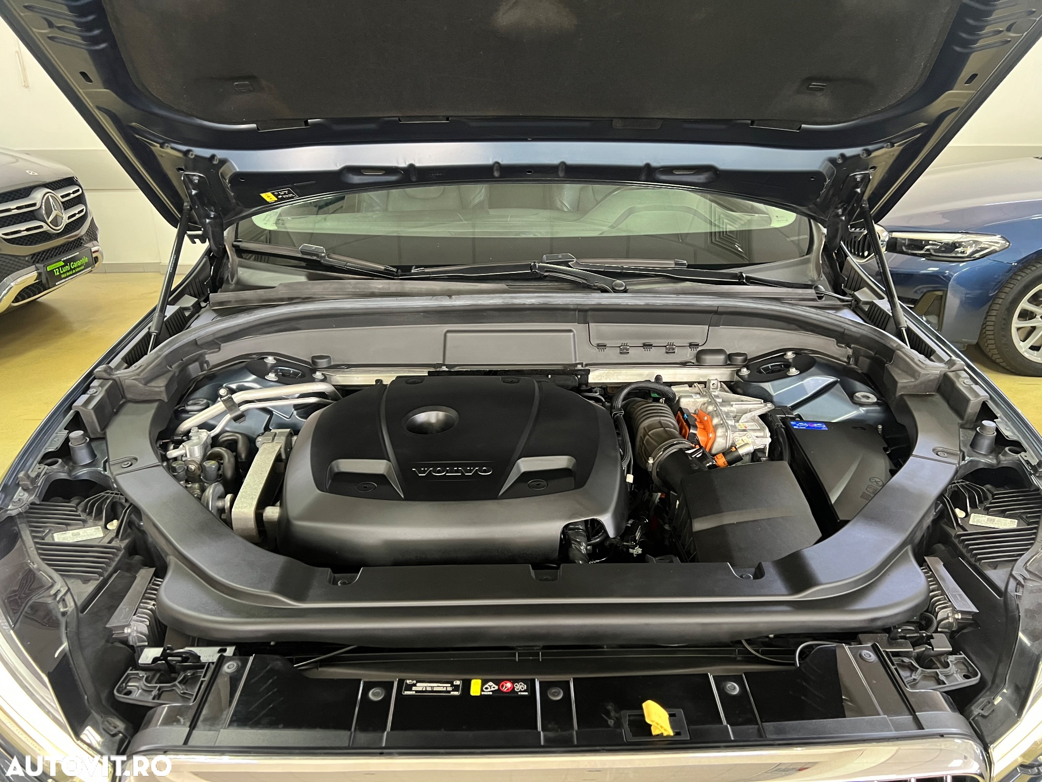 Volvo XC 60 T8 Twin Engine AWD Geartronic Inscription - 37
