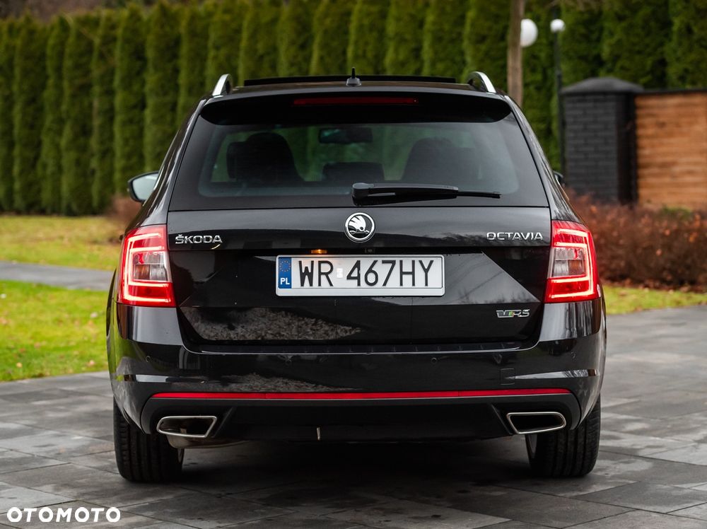 Skoda Octavia 2.0 TDI DSG RS - 24