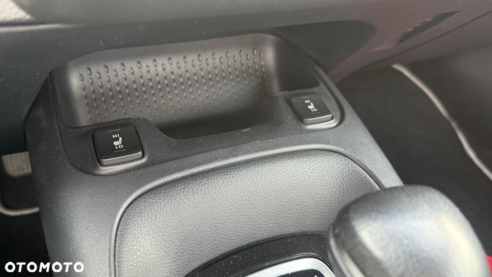 Toyota Corolla 1.8 Hybrid Comfort - 22