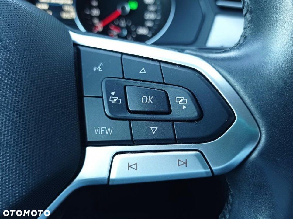 Volkswagen Passat - 18