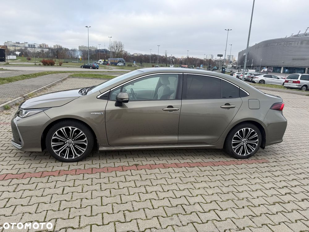 Toyota Corolla - 4