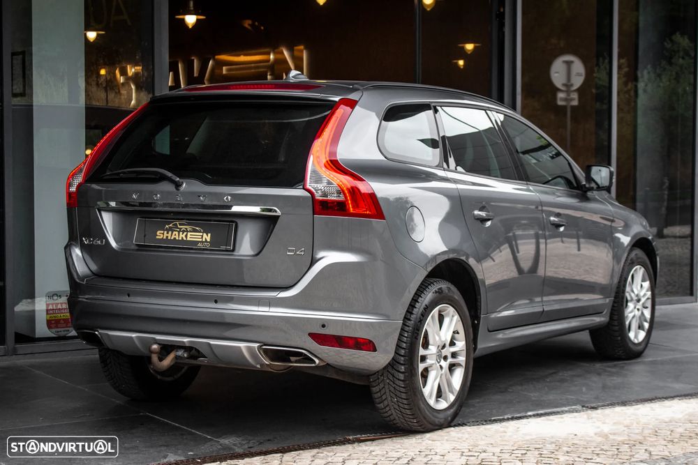 Volvo XC 60 2.0 D4 Inscription - 4