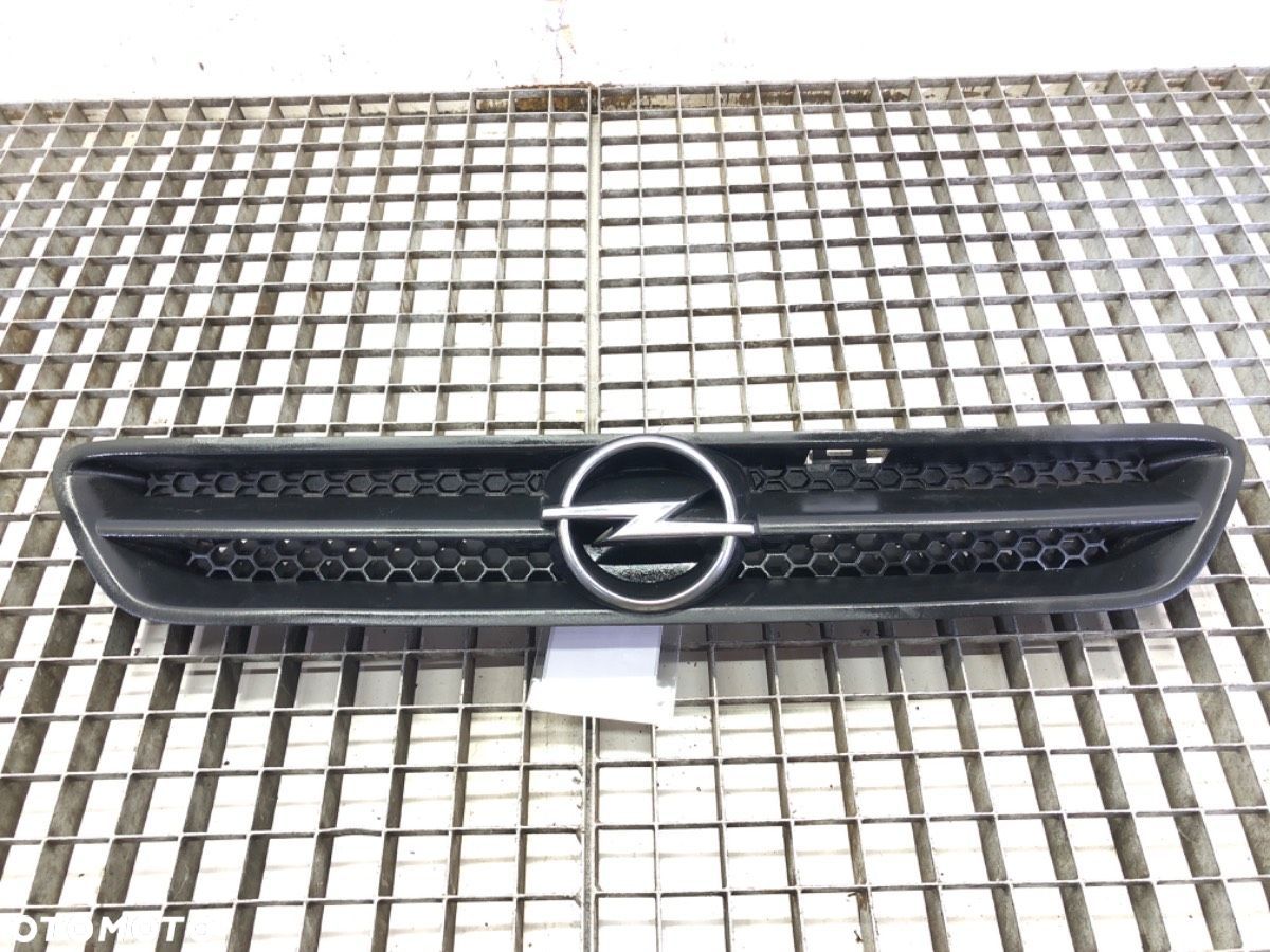 ATRAPA GRILL - 173.00 PLN - OPEL ASTRA G coupe (T98) 2000 - 2005 1.8 16V (F07) 85 kW [116 KM] - 1