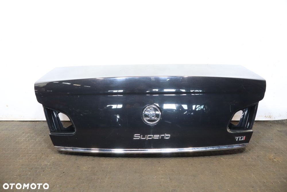 KLAPA TYLNA SKODA SUPERB II SEDAN 1Z1Z - 1