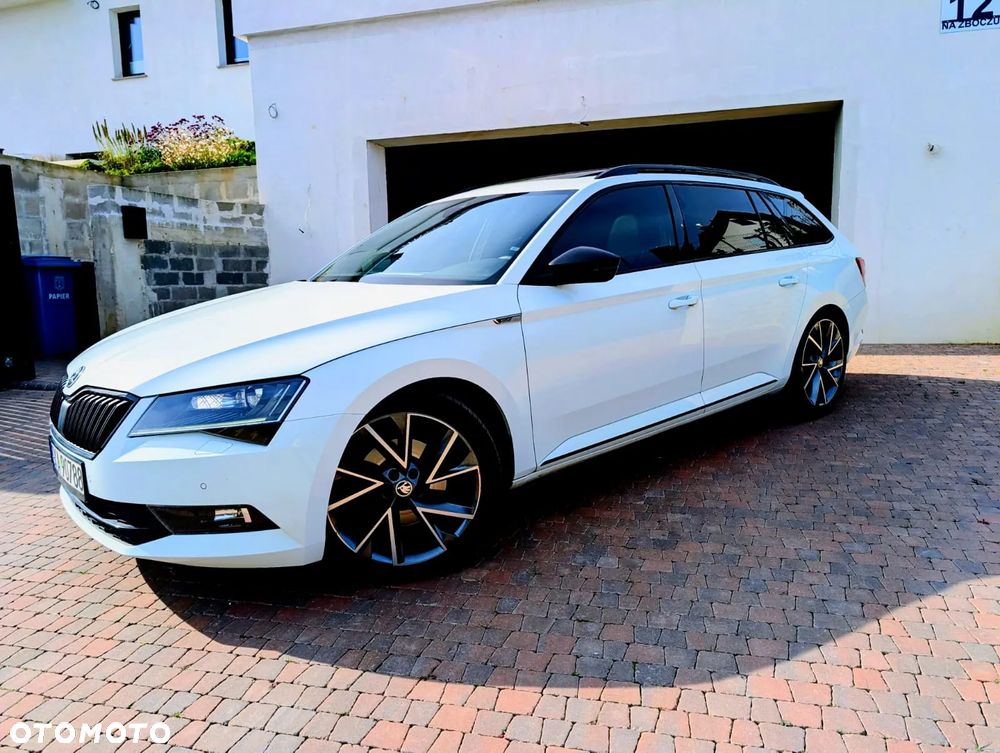 Skoda Superb 2.0 TDI Sportline DSG - 1