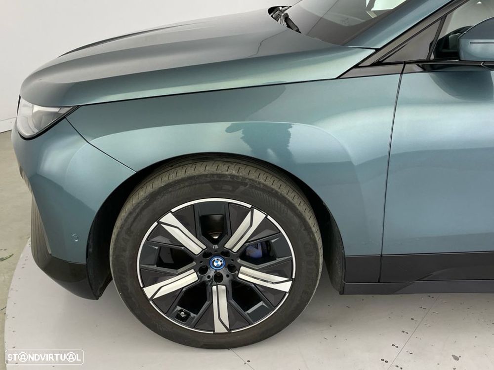 BMW iX xDrive 40 Pack Desportivo - 19