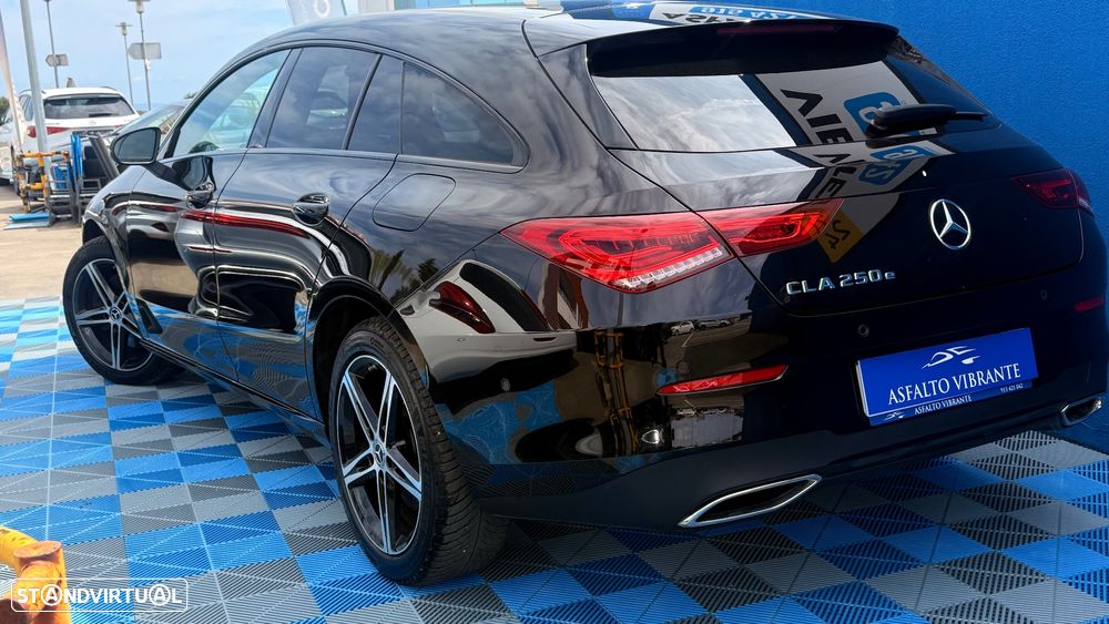 Mercedes-Benz CLA 250 e 8G-DCT AMG Line - 4