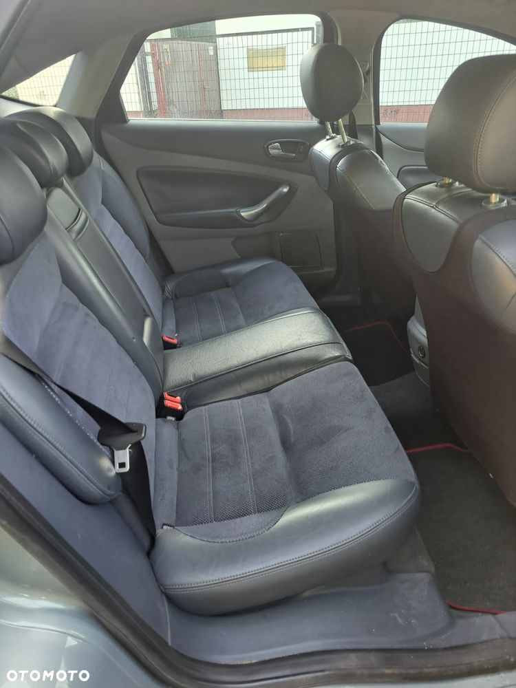 Ford Mondeo 2.0 TDCi Titanium - 13