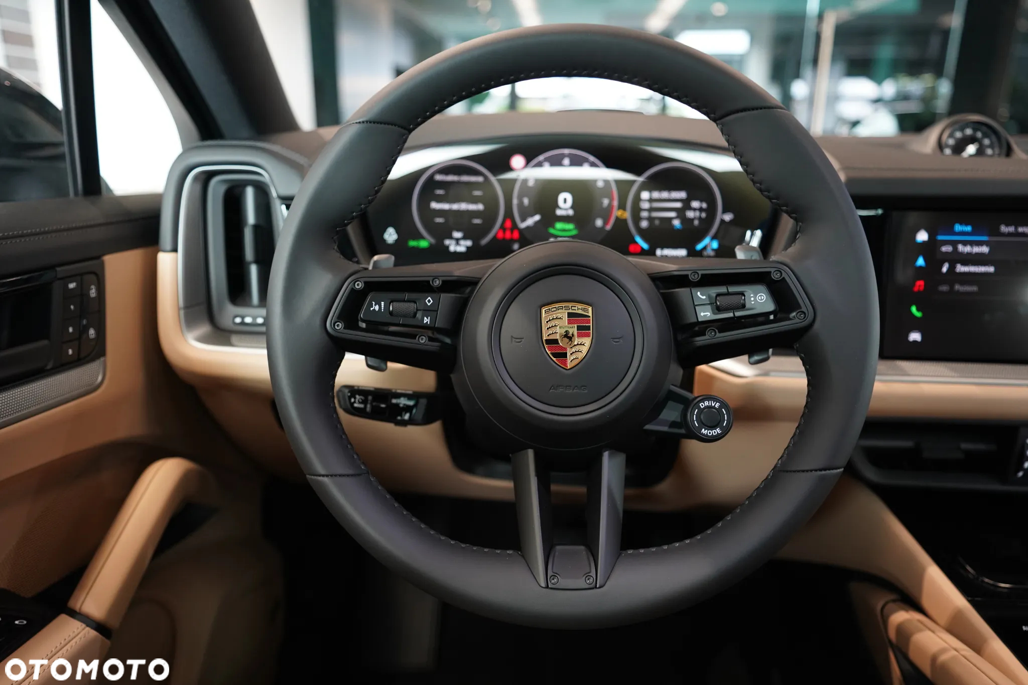 Porsche Cayenne Coupe E-Hybrid PHEV - 13