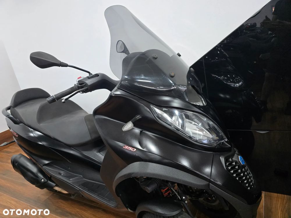 Piaggio MP-3 - 27