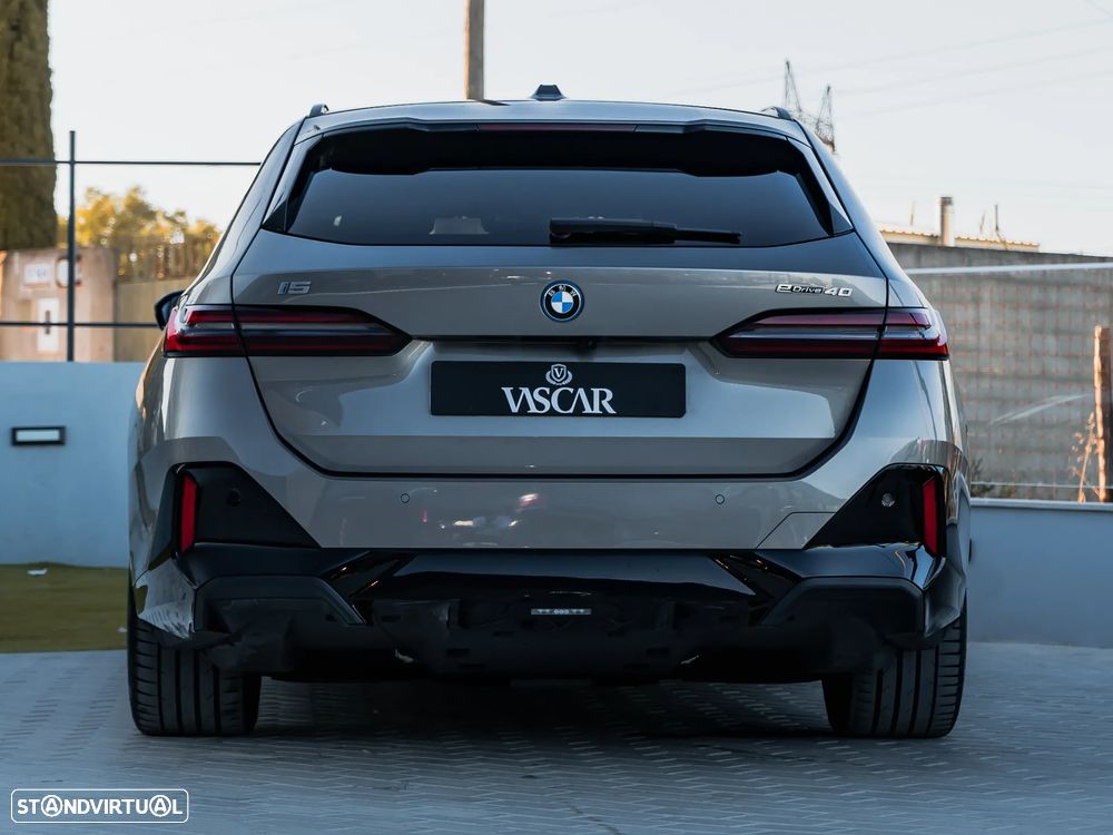 BMW i5 Touring eDrive40 - 5